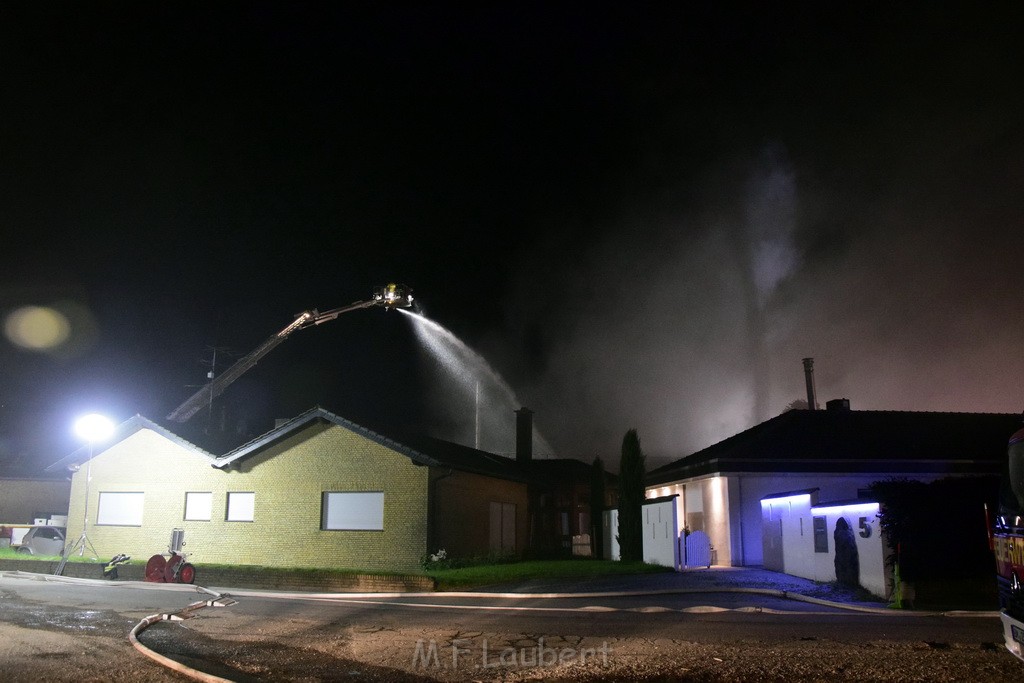 Feuer 4 Pulheim Sinnersdorf Chorbuschstr P067.JPG - Miklos Laubert